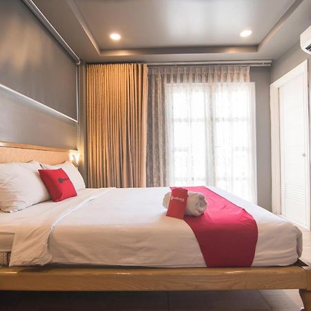 Reddoorz Plus Near Secc Ho Chi Minh City Exterior photo