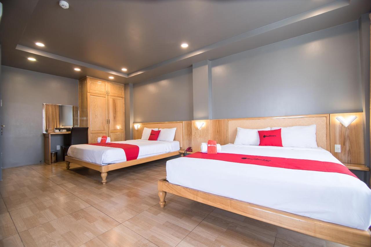 Reddoorz Plus Near Secc Ho Chi Minh City Exterior photo