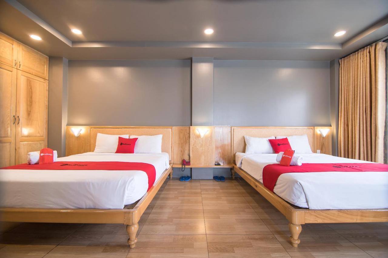 Reddoorz Plus Near Secc Ho Chi Minh City Exterior photo
